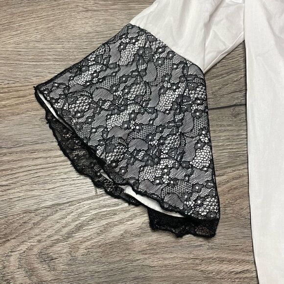 Zara Basic Top White Off Shoulder Bell Sleeve Black Lace Size Small Loose Fit - Picture 2 of 10